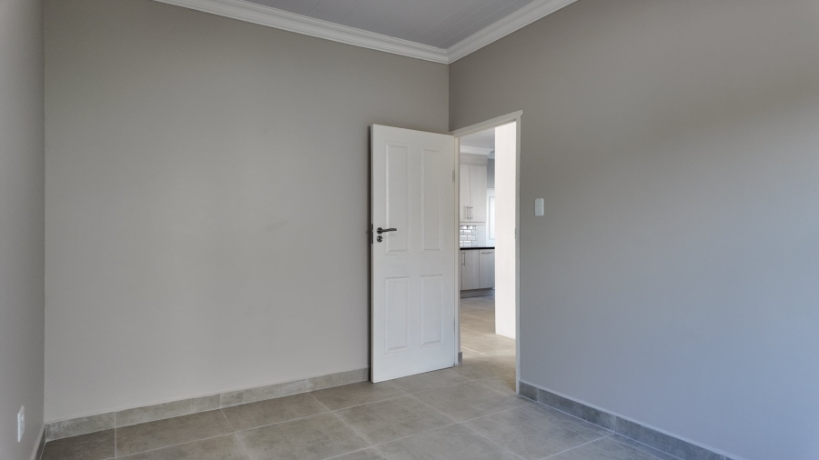 3 Bedroom Property for Sale in Stilbaai Wes Western Cape